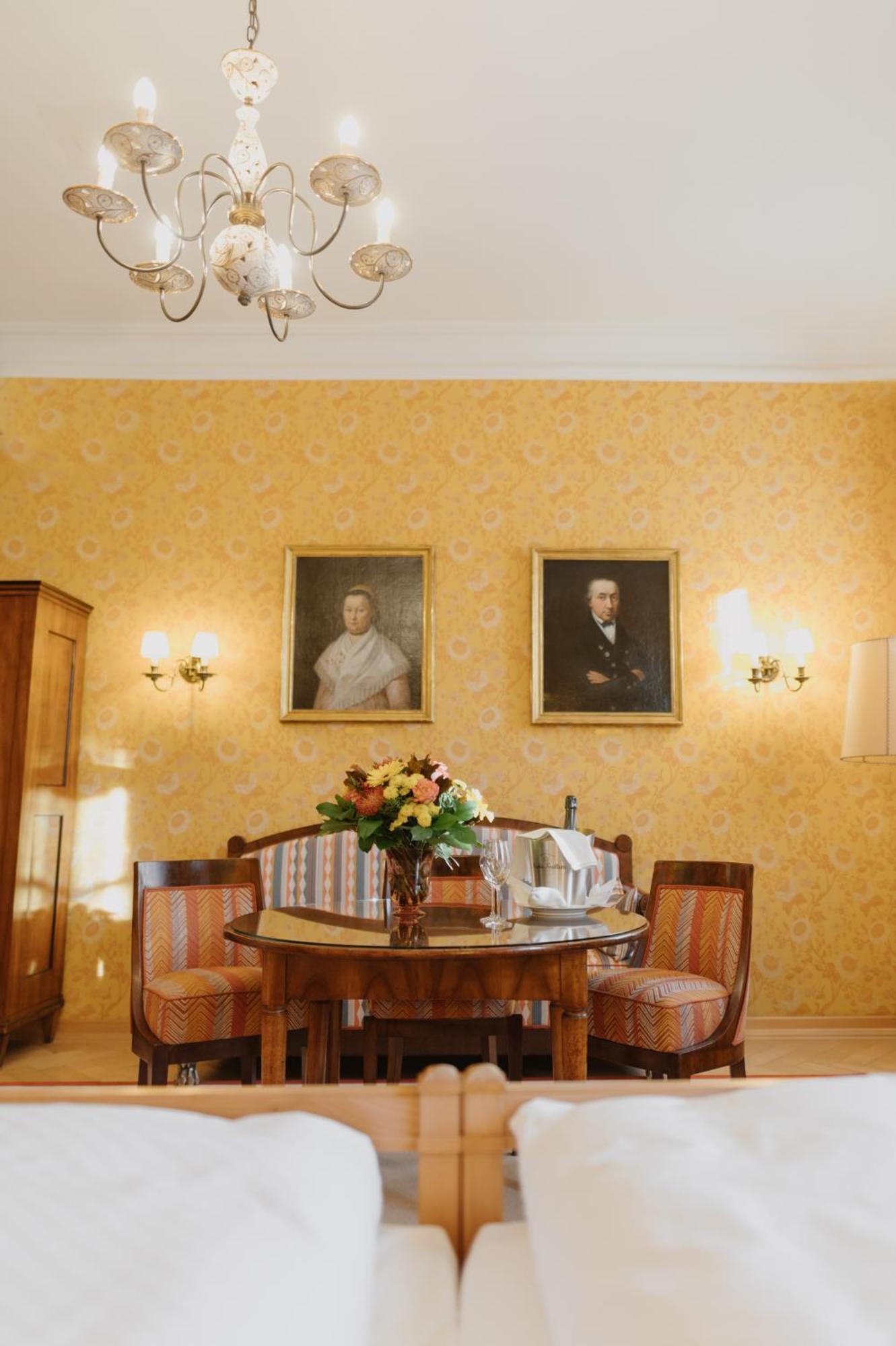 Romantik Hotel Zur Post Fürstenfeldbruck Kültér fotó