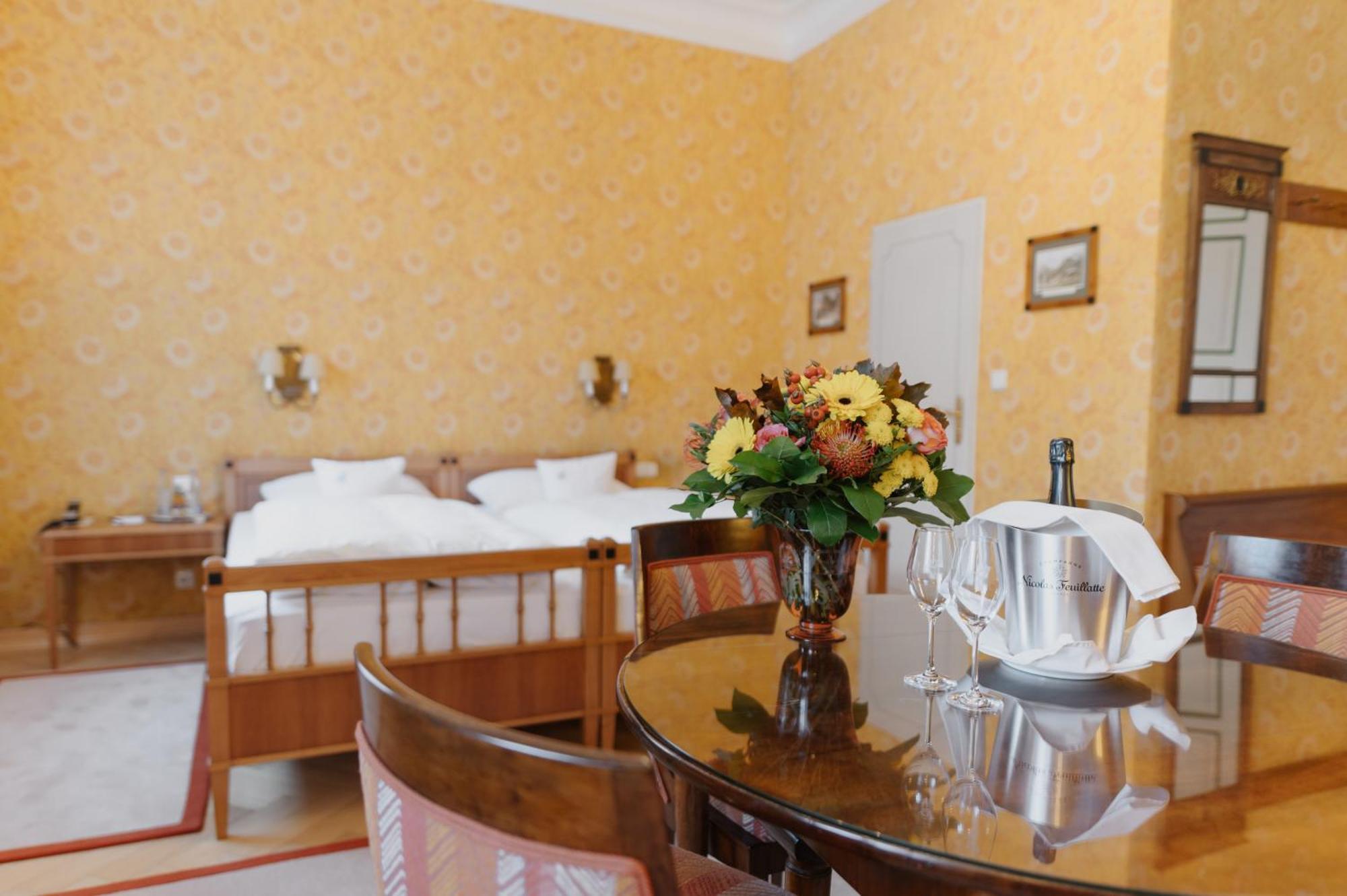Romantik Hotel Zur Post Fürstenfeldbruck Kültér fotó