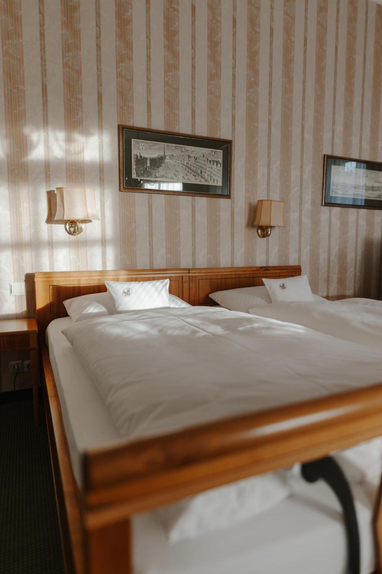 Romantik Hotel Zur Post Fürstenfeldbruck Kültér fotó